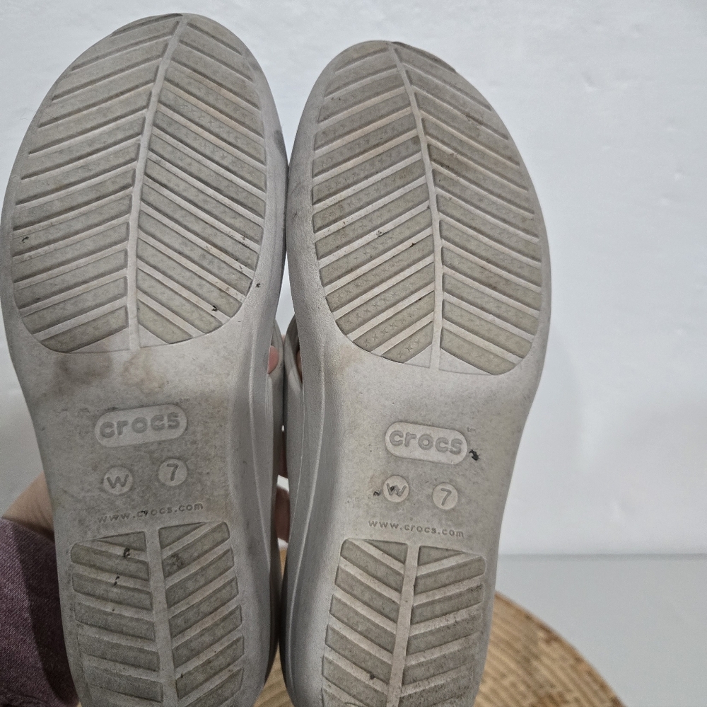 CROCS Women's Light Gray Sandals - Picture 6 of 7